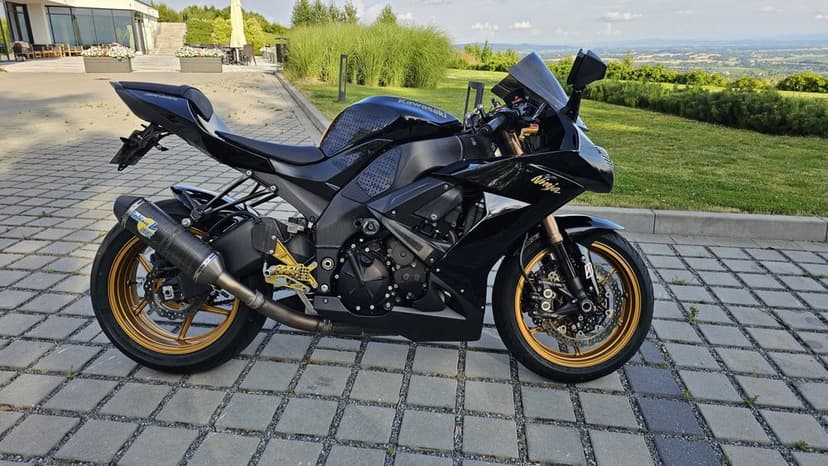 Kawasaki ninja  ZX 10 R 3gen (nie r1 gsxr cbr)
