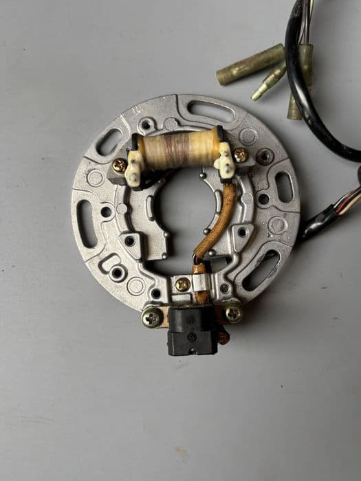 Stator  Stojan Alternator Iskrownik KAWASAKI KX80