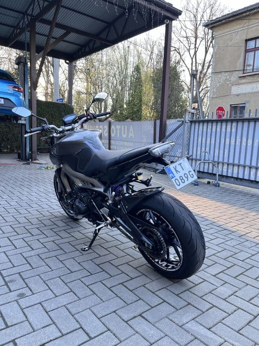 Yamaha mt 09 2014 ABS quickshifter arrow hyperpro