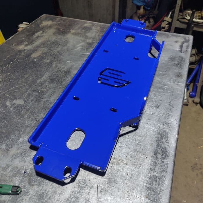 Płyta pod wyciągarke w zderzak Nissan patrol gr Y61