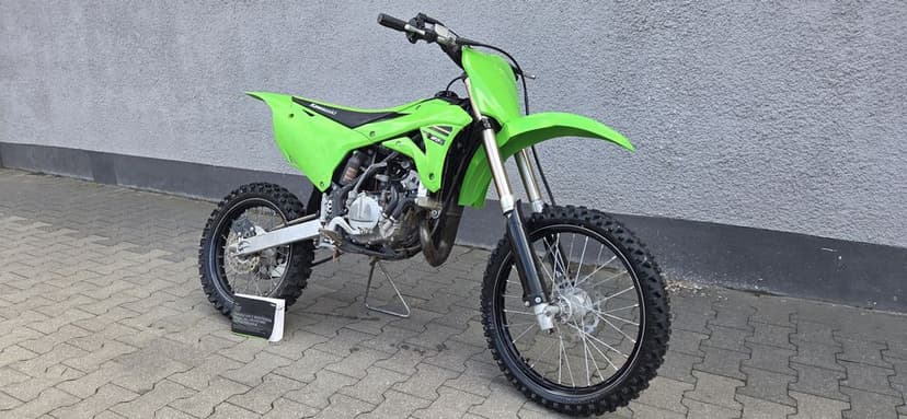 Kawasaki Kx 85 rok 2021 Super stan 76 Mth od Nowości Nowy Tłok