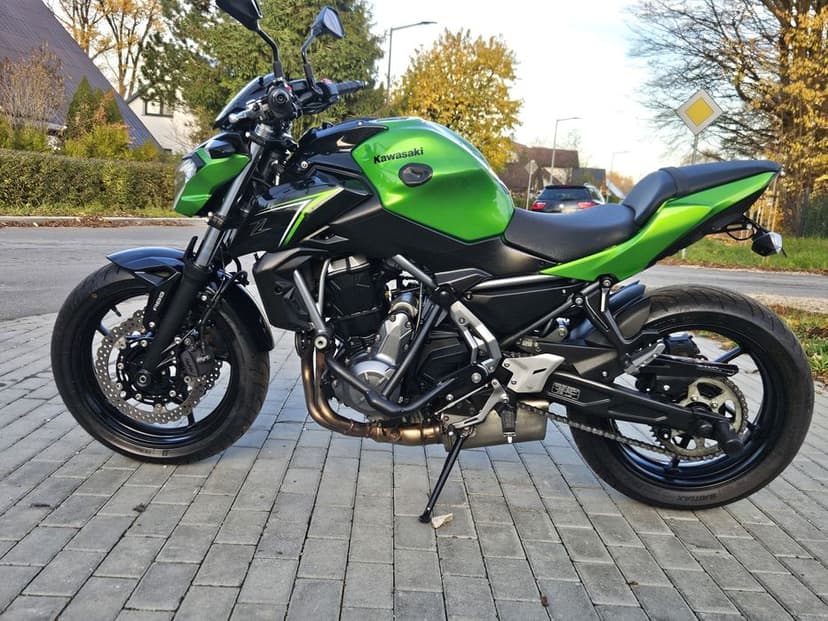 Kawasaki z650 Z 650 Zadbana Po serwisie bez wkładu  niski przebieg a2