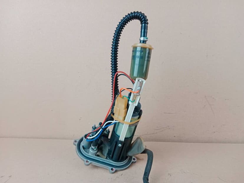 Ducati Monster 696 Pompa Paliwa 08-14