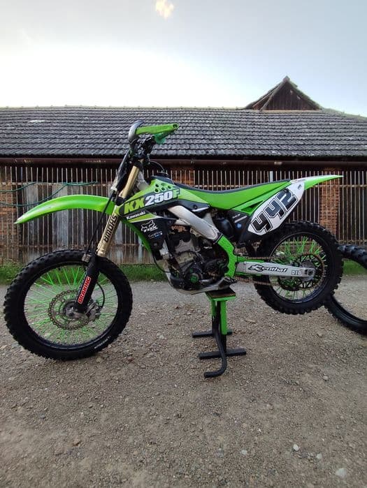 Kawasaki kxf 250 cross, pro circuit, podwójny wtrysk