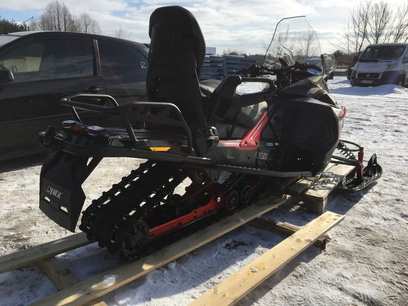 Skuter śnieżny Lynx Adventure LX 600 ACE 2025 model 2026 F-vat