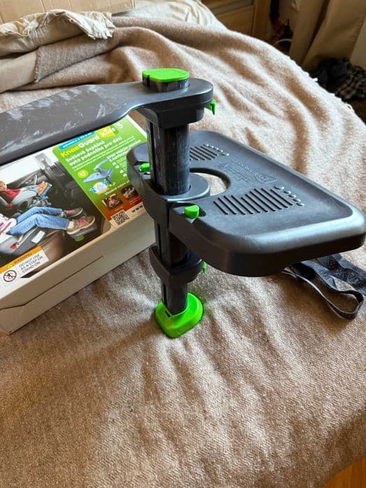 KneeGuardKids 3 podnóżek do fotelika