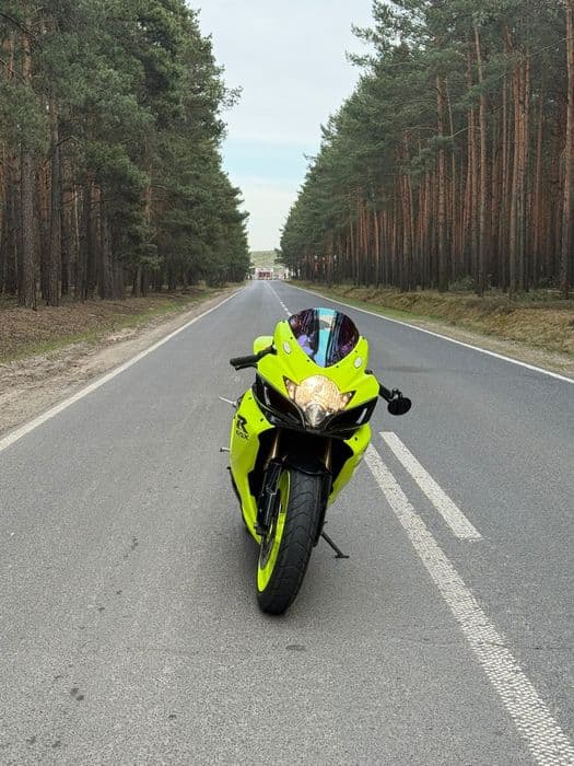 Suzuki GSXR 600 K7 GSX-R