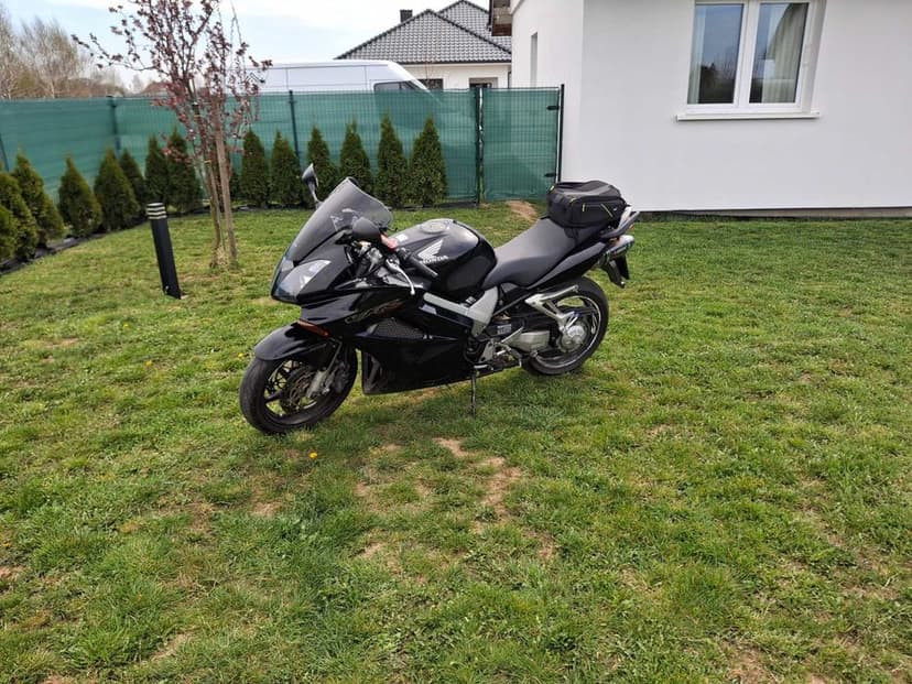 Sprzedam honde vfr800