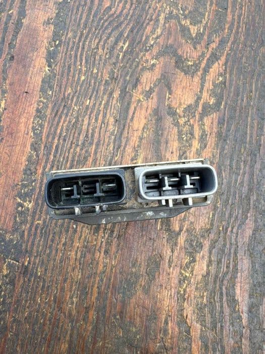 Honda TRX 420 / 500 / 680 Foreman regulator napiecia OEM 2006–2021