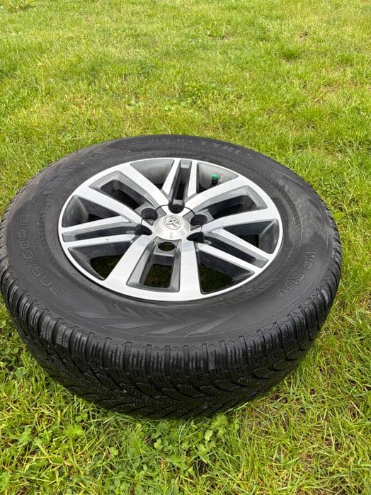 Koła Toyota Hilux komplet 4 szt.