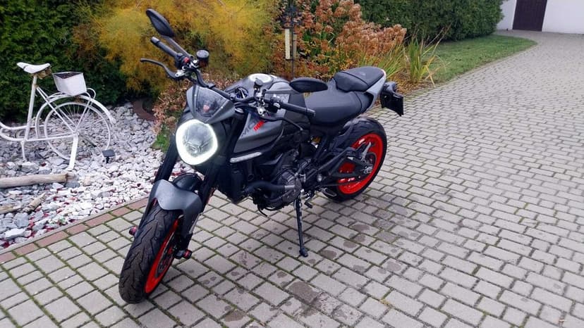 Ducati Monster 4M 2025r