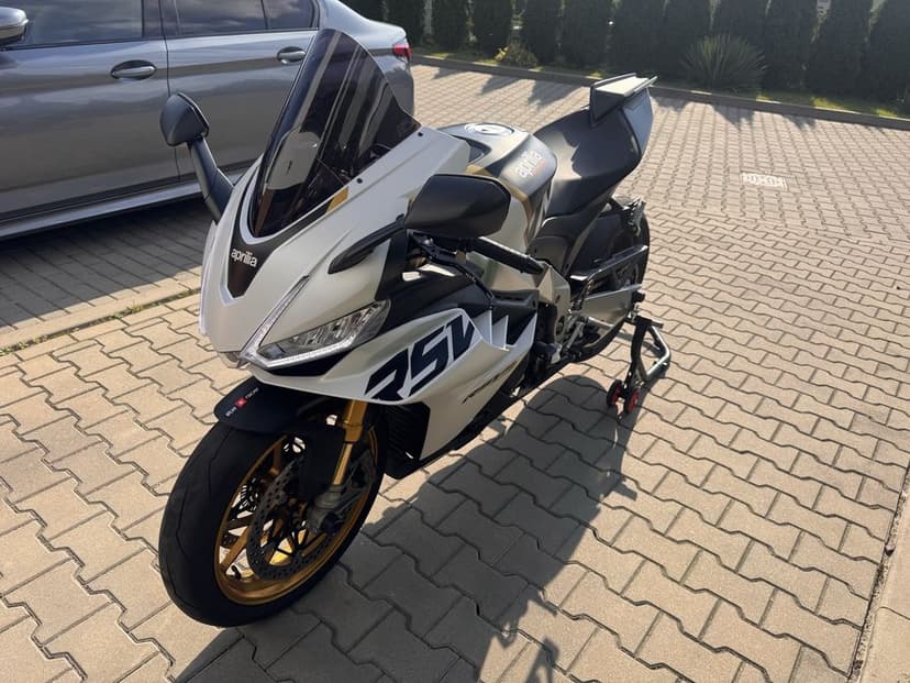 Aprilia RSV4 1100 Factory Ultra Gold 2024 - Stan Idealny - piękne moto