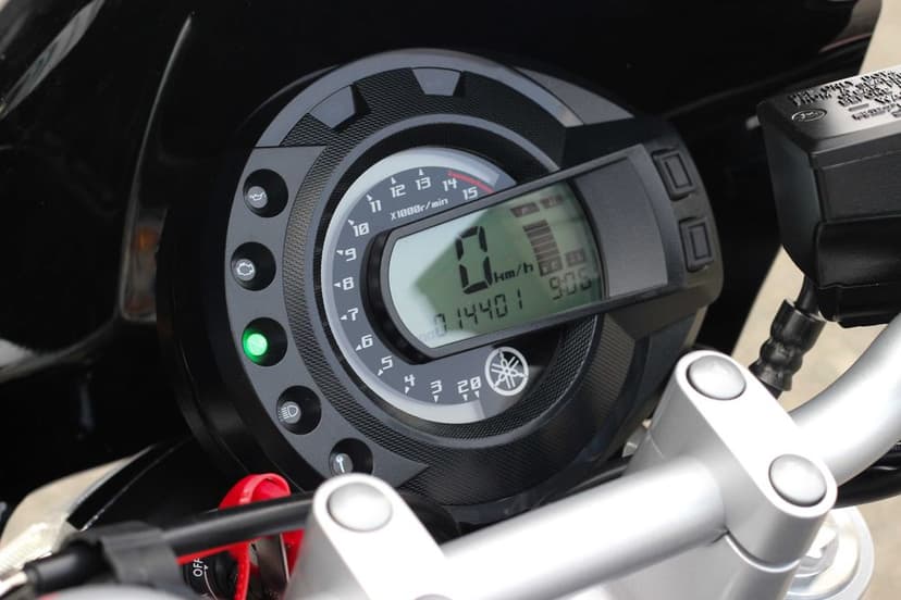 Yamaha FZ6 2007 – tylko 14 600 km przebiegu! Markowe dodatki PUIG