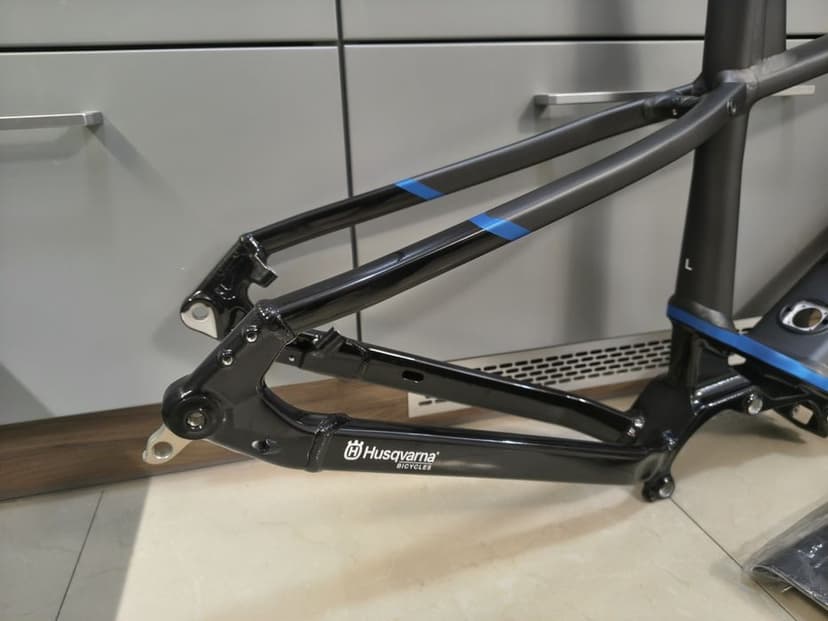 Nowa rama Husqvarna GT5 wersja meska