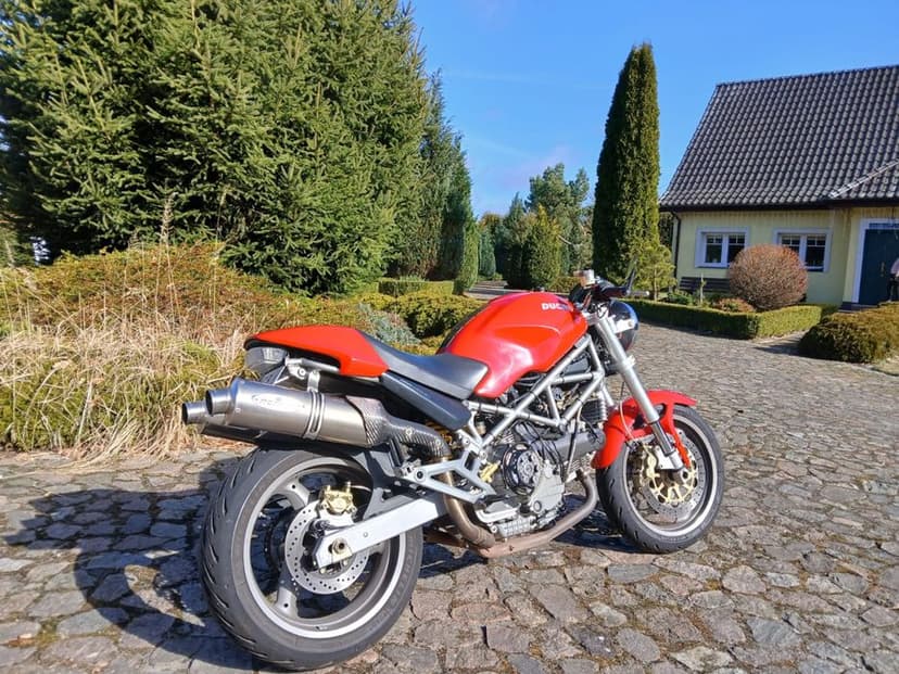 Oryginalny Ducati Monster 04