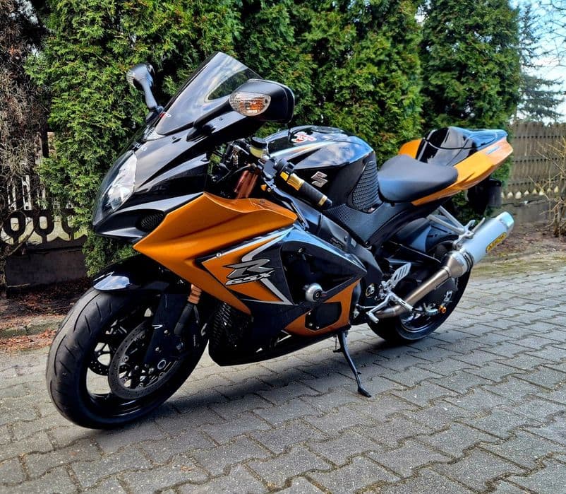 Suzuki gsxr 1000 k8 Piękny