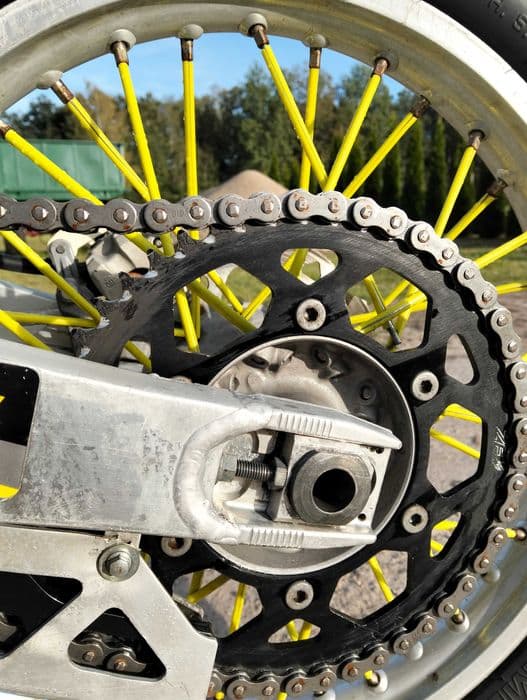 Cross Suzuki RM-Z 450 - mocny, gotowy do jazdy