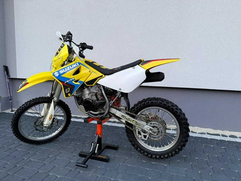 Cross Suzuki RM 85 rok 2014 w bardzo dobrym stanie, Transport.