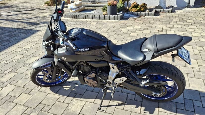 Yamaha MT-07 AKRAPOVIC 55 kW