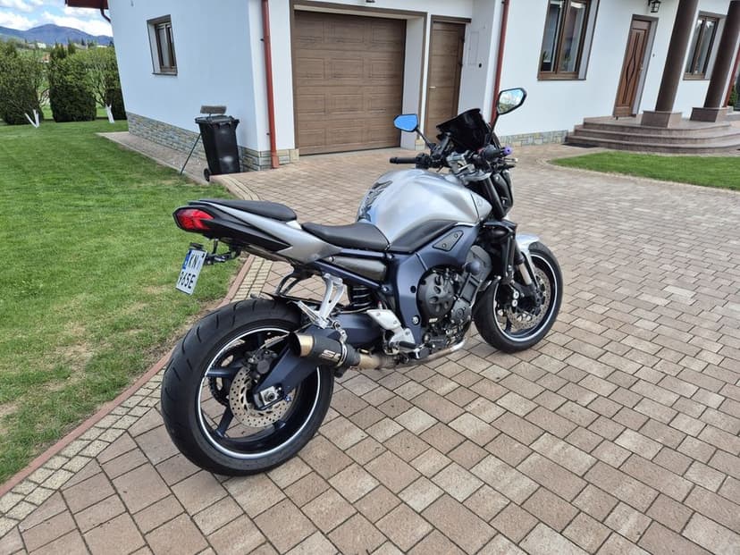 Yamaha FZ1 fazer 1000 FZ1N sc project