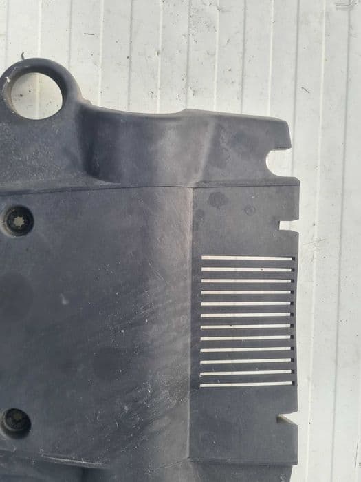 Jeep Grand Cherokee WK1 osłona silnika górna 3.0 CRD