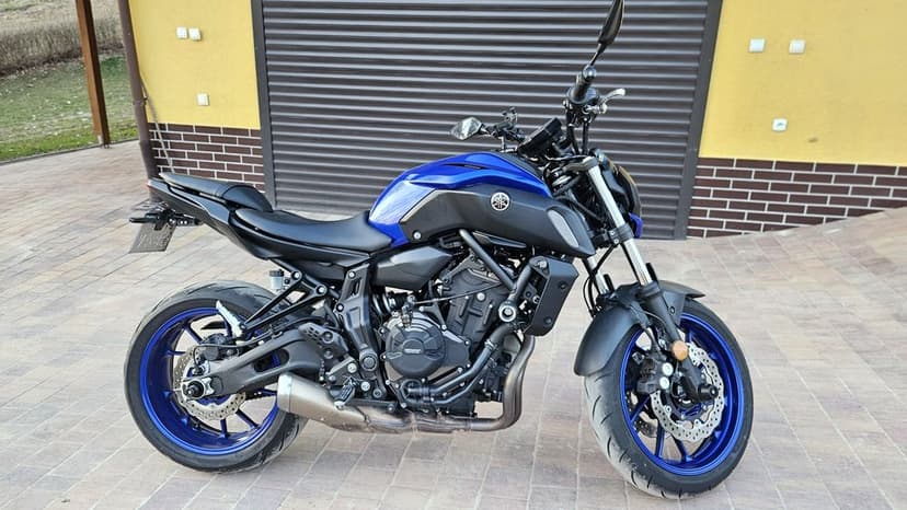 Yamaha MT07 kat. A2*