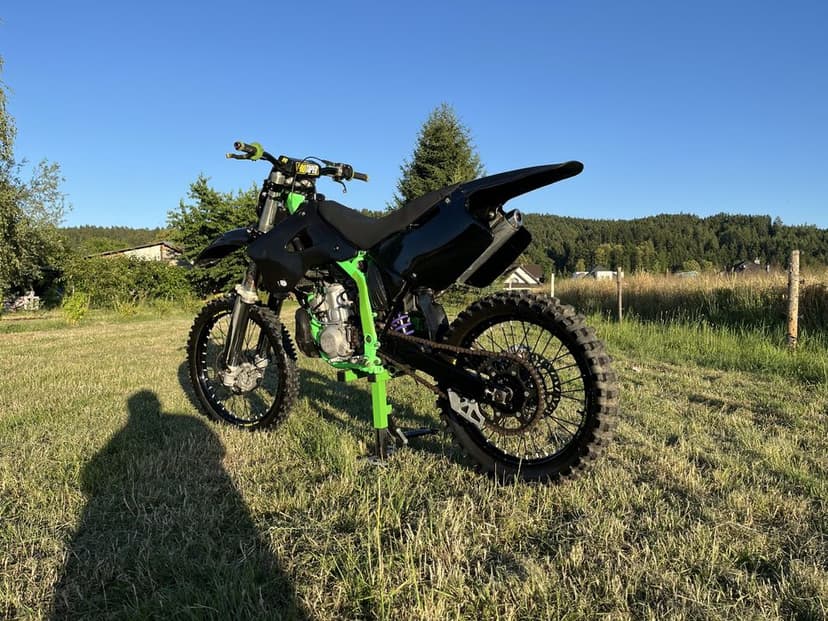 Kawasaki kx 250 (yz,cr,rm,sx)