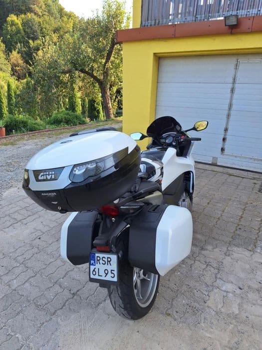 HONDA VFR 1200F 2010