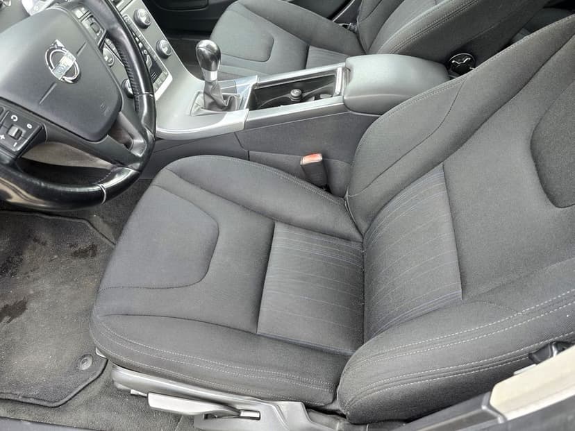 Volvo S60 1.6D radar tempomat aktywny kamery ladny /zamiana