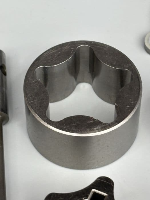 Pompa Oleju KTM SXF250/350 R 16-22 HUSQVARNA FC GAS MC250F R 21-23