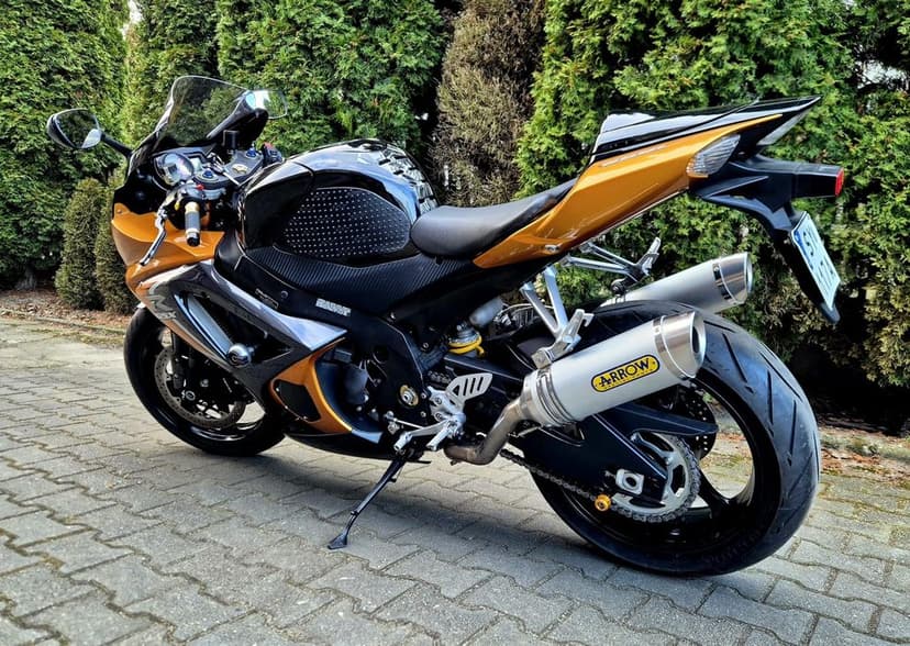 Suzuki gsxr 1000 k8 Piękny
