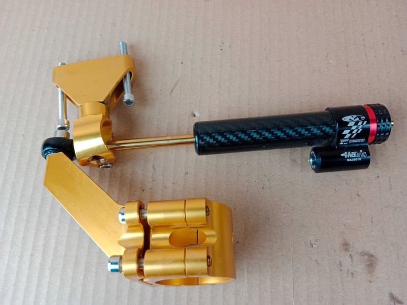 Honda CBR 600 F4i PC35 Amortyzator Skrętu z Uchwytem Mocowanie  01-06