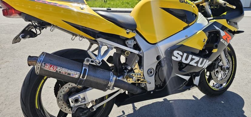 Gsx-r 600 2002r. Dużo dodatków