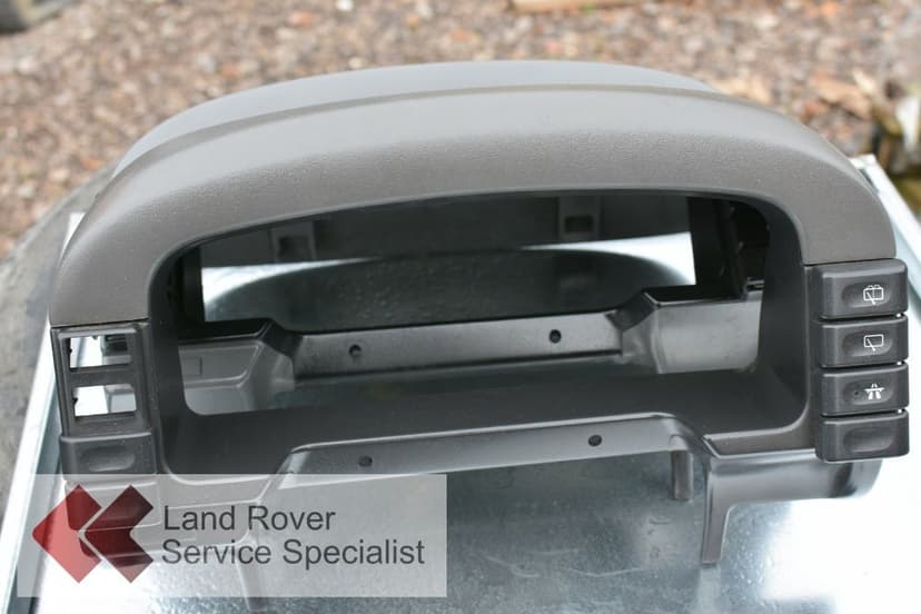 Obudowa licznika daszek Land Rover Discovery II 98r.–04r.