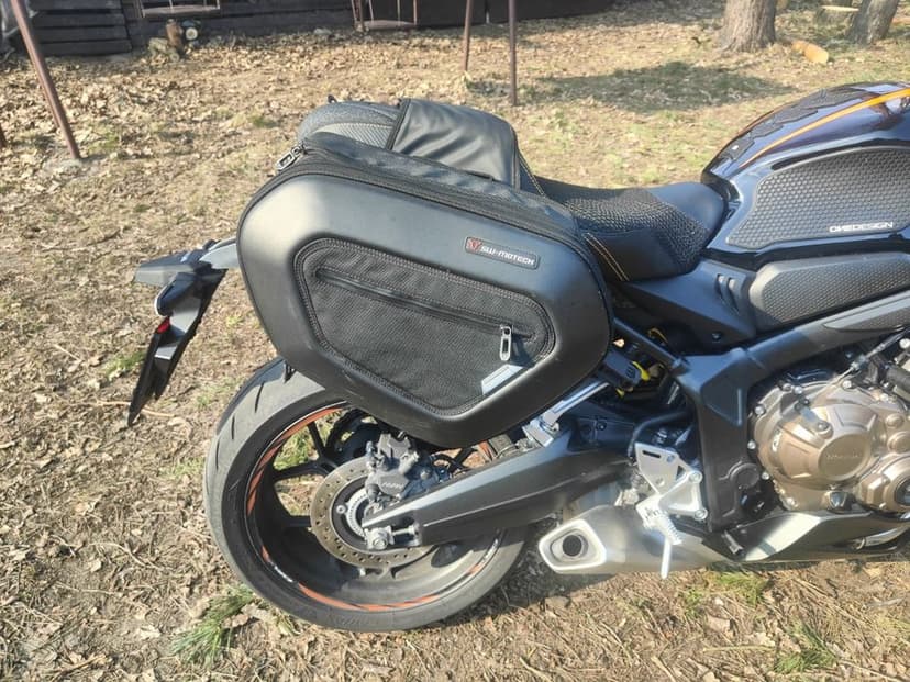 Honda CBR 650R - pierwszy właściciel, doinwestowany