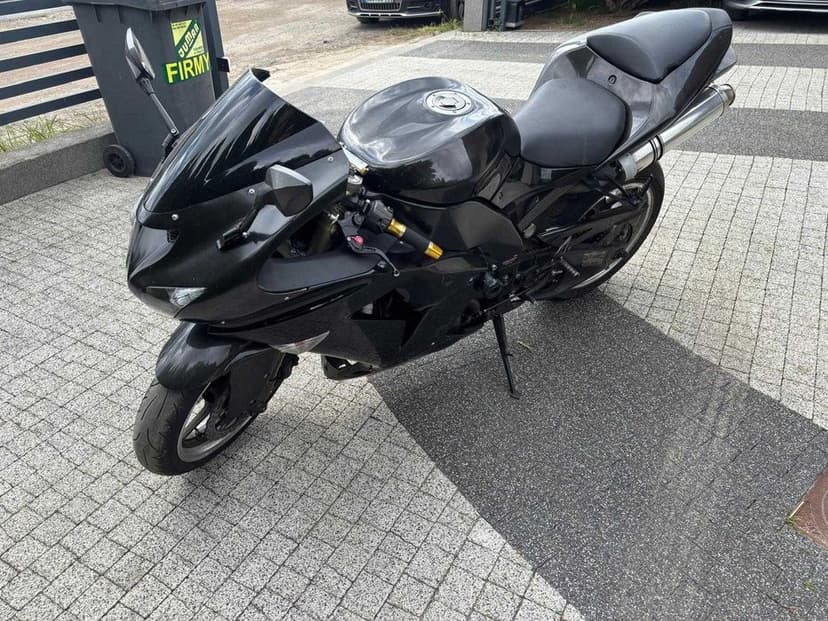 Kawasaki ZX10 2006
