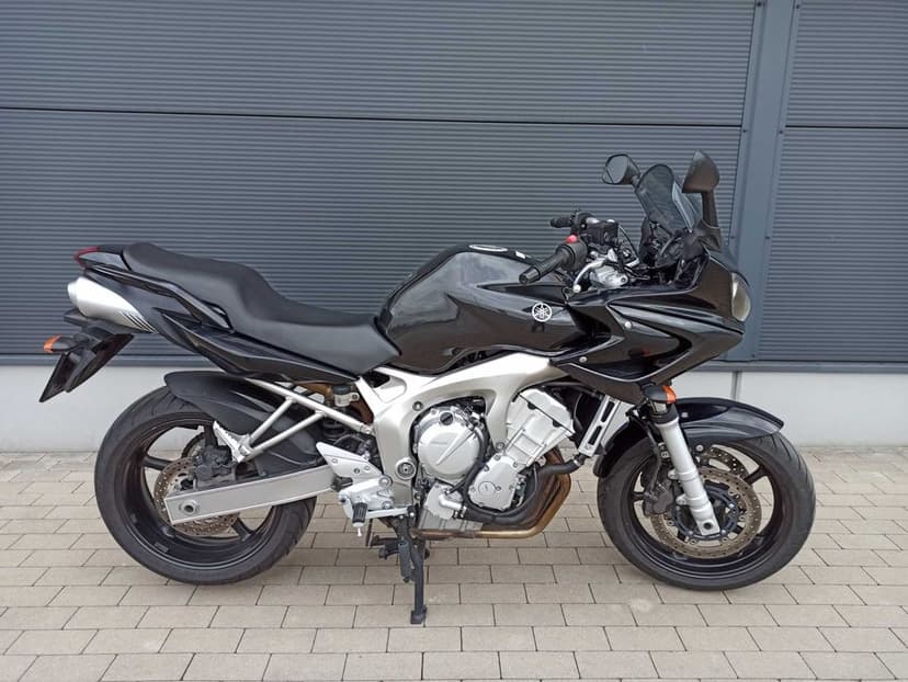 Yamaha FZ6 Fazer S1  600  2008 r  21 tys. km Wzorowy stan Nowe opony