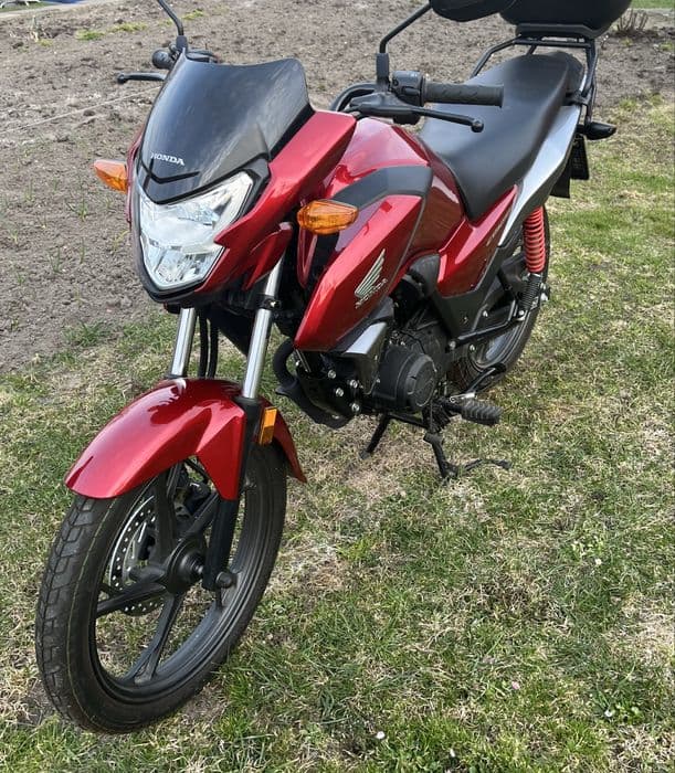 Honda CB125f motocykl