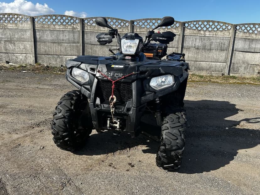 Polaris Sportsman 570 EPS  pakiet BLACK  uszkodzony