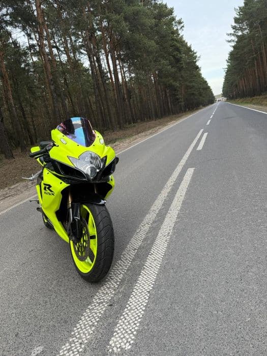 Suzuki GSXR 600 K7 GSX-R