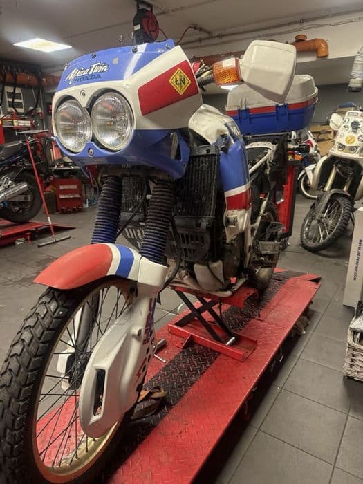 Honda XRV 650 Africa Twin RD03 1989, Tenere 700 World Raid 2024 Kraków