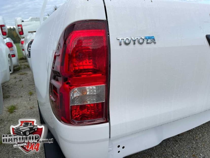 Skrzynia Ładunkowa Paka Toyota Hilux 2015+ pick-up