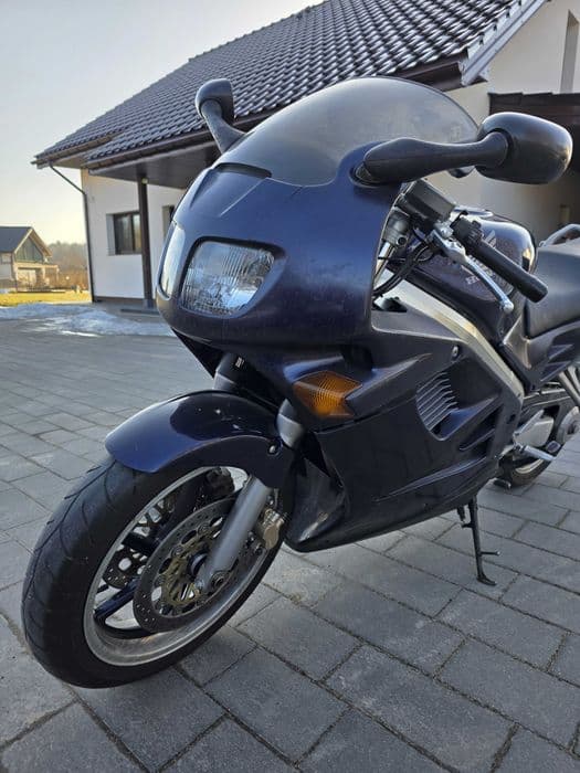 Honda VFR 750 rok 1997