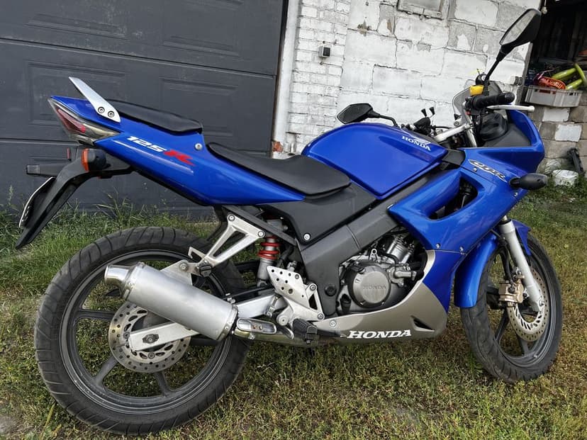 Honda cbr 125     A1     B