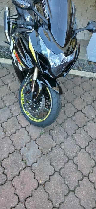 Motocykl suzuki GsxR1000