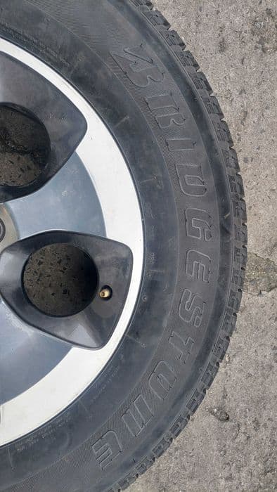 Sprzedam 5 kpl. felg z oponami do Jeep Wrangler - 255/70 R18