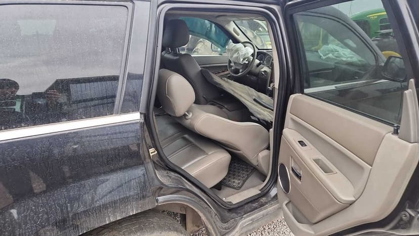 Jeep Grand Cherokee -  ( DAWCA )  3.0 CRD 2006r