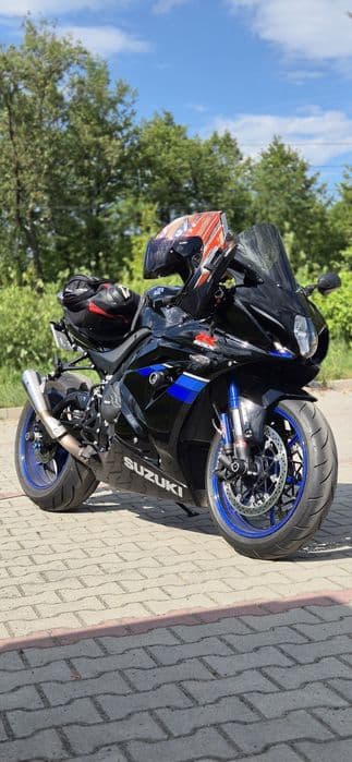 Suzuki GSX R 1000R REZERWACJA. ( R1 rsv4 s1000rr zx10r cbr1000rr)