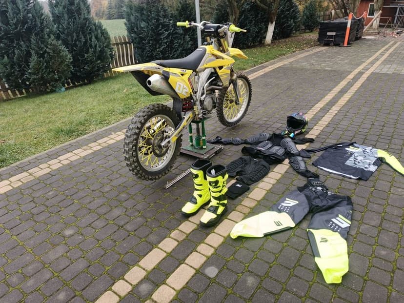 Witam Suzuki rmz (ktm crf ymz)