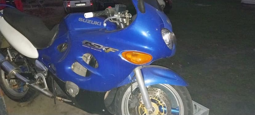 Suzuki gsx 600 f 750 f gsxf lampa tył części